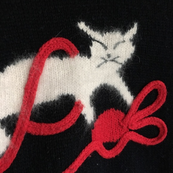 Adell Barre Vintage Cats playing with yarn sweater - Picture 2 of 10